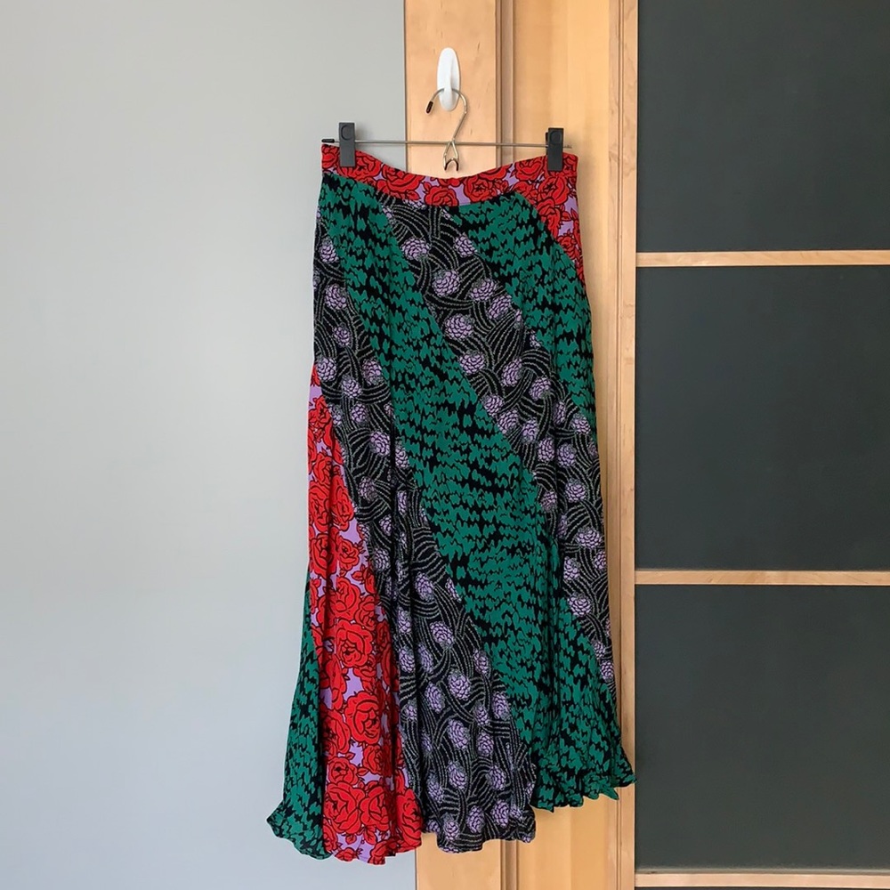 Funky floral Anthropologie skirt, size 4